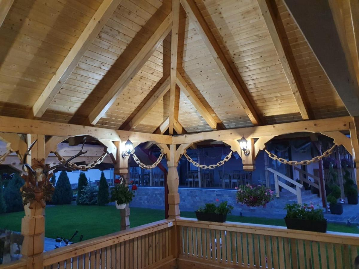 Casa Alexandru - Locul In Care Te Simti Acasa Hotell Viseu de Jos Eksteriør bilde